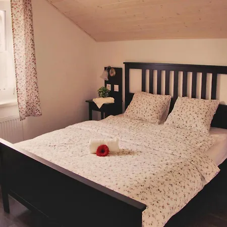 Apartamento Two-bedroom In Podhájska